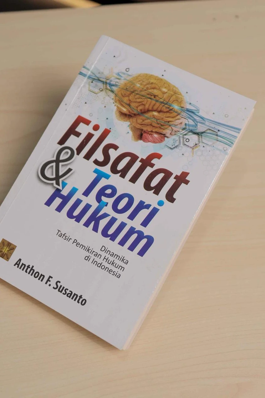 Sampul Filsafat & Teori Hukum