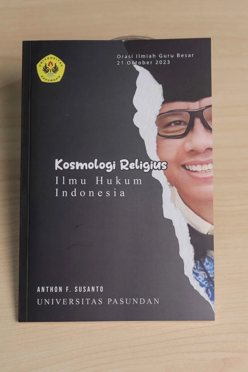 Sampul Kosmologi Religius Ilmu Hukum Indonesia